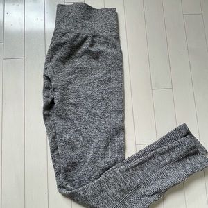 Forever21 legging (it was out of stoke everywhere)